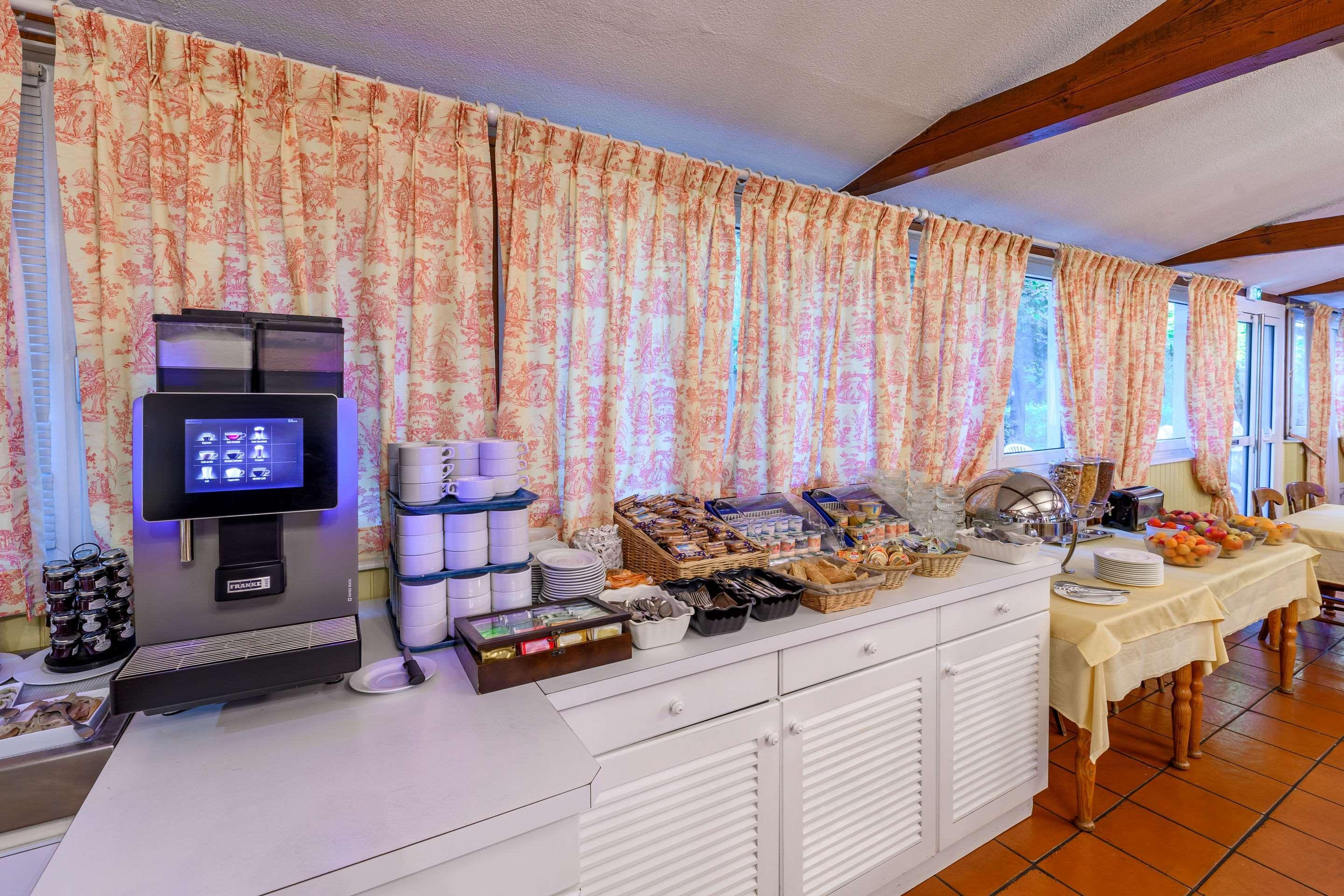 Hotel Strasbourg - Montagne Verte & Restaurant Louisiane ภายนอก รูปภาพ