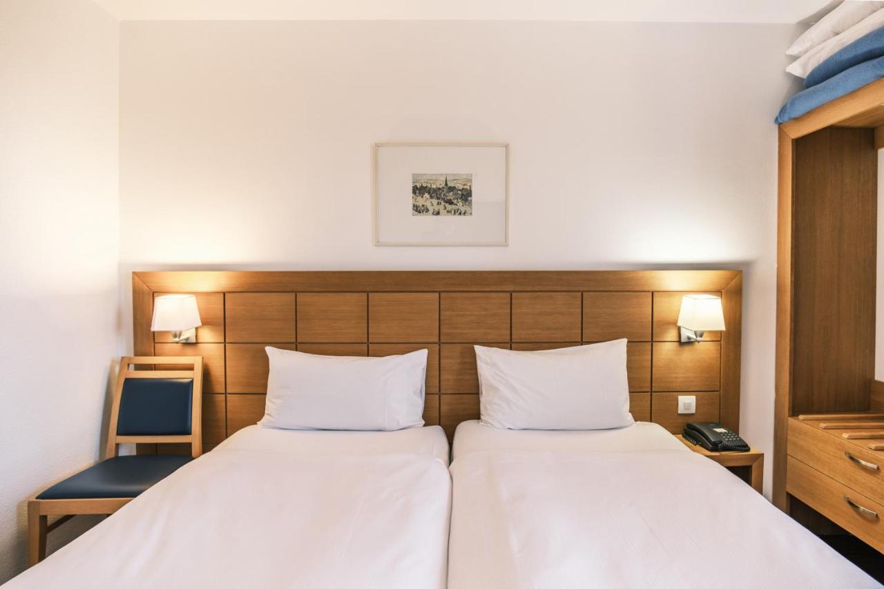 Hotel Strasbourg - Montagne Verte & Restaurant Louisiane ภายนอก รูปภาพ