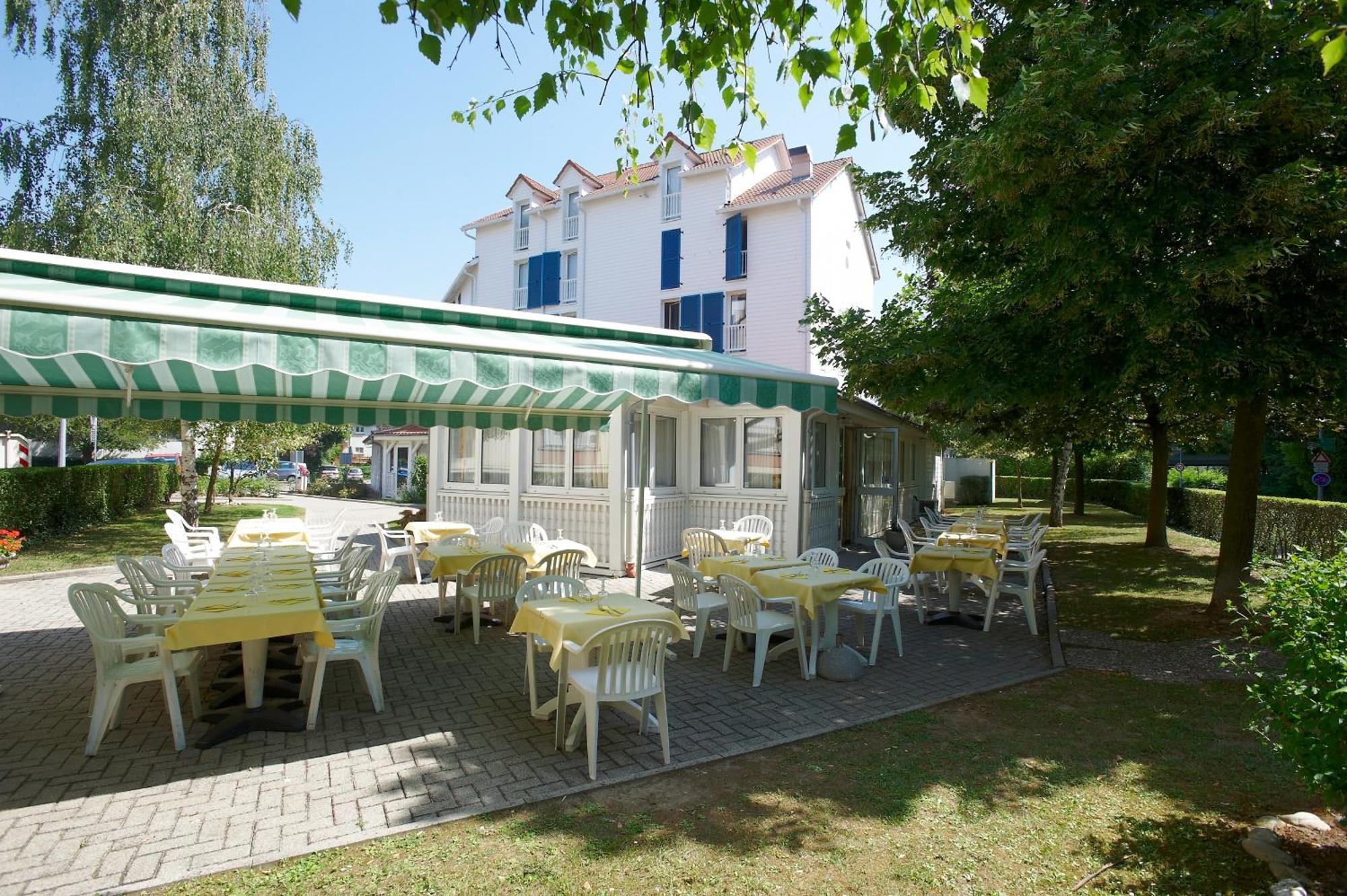 Hotel Strasbourg - Montagne Verte & Restaurant Louisiane ภายนอก รูปภาพ